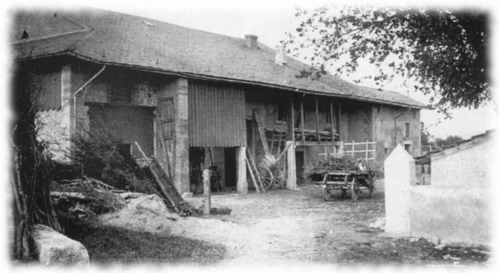 Ferme du Rut à Lacoux en 1943, détruite en 1944 par les Allemands